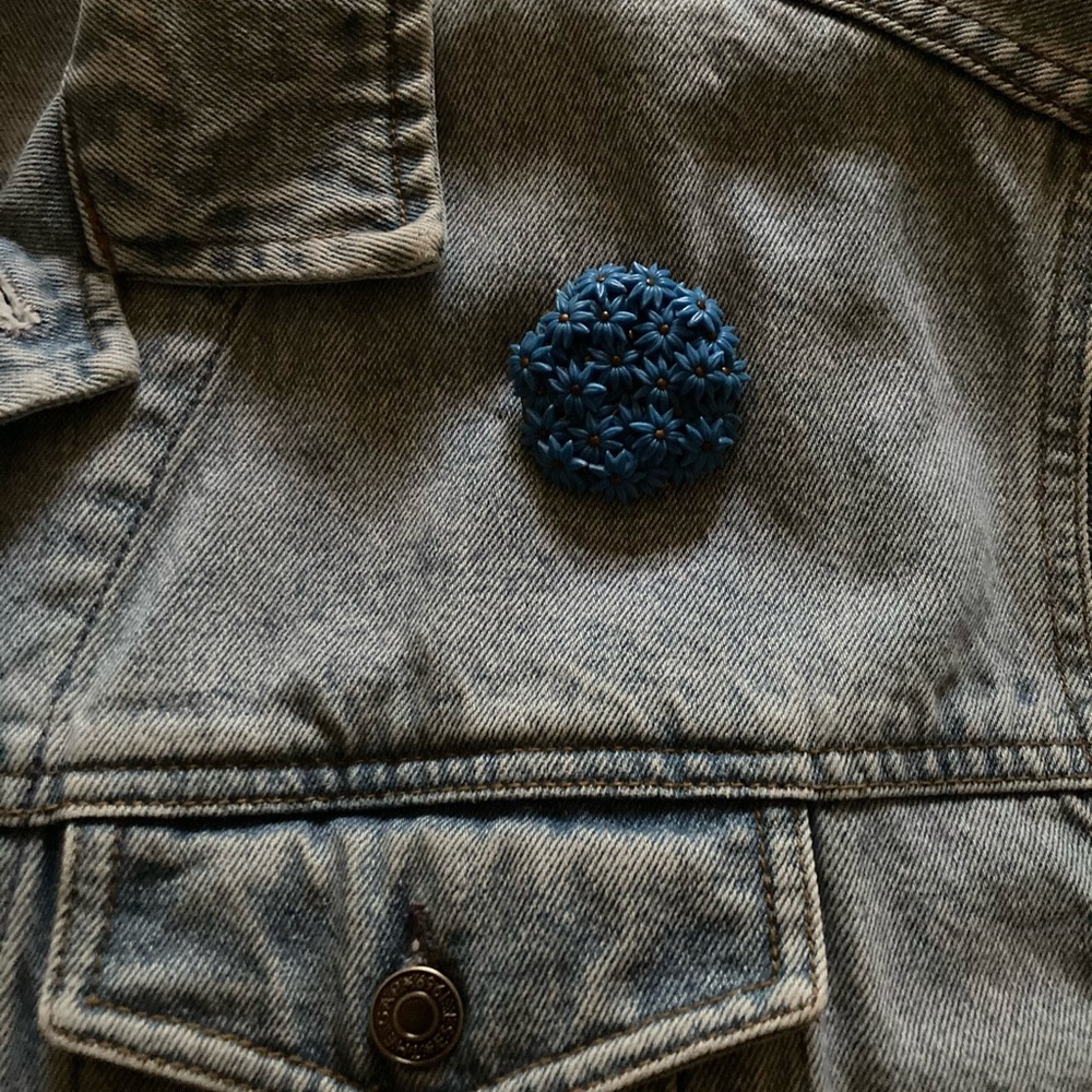 Very Old Blue Daisy Brooch